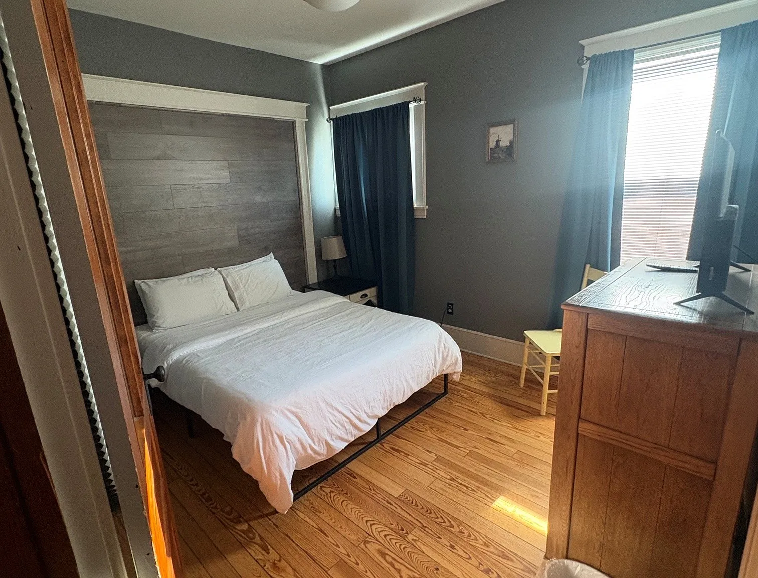 2 bed, 1250 sqft, $2,200 — Photo 3
