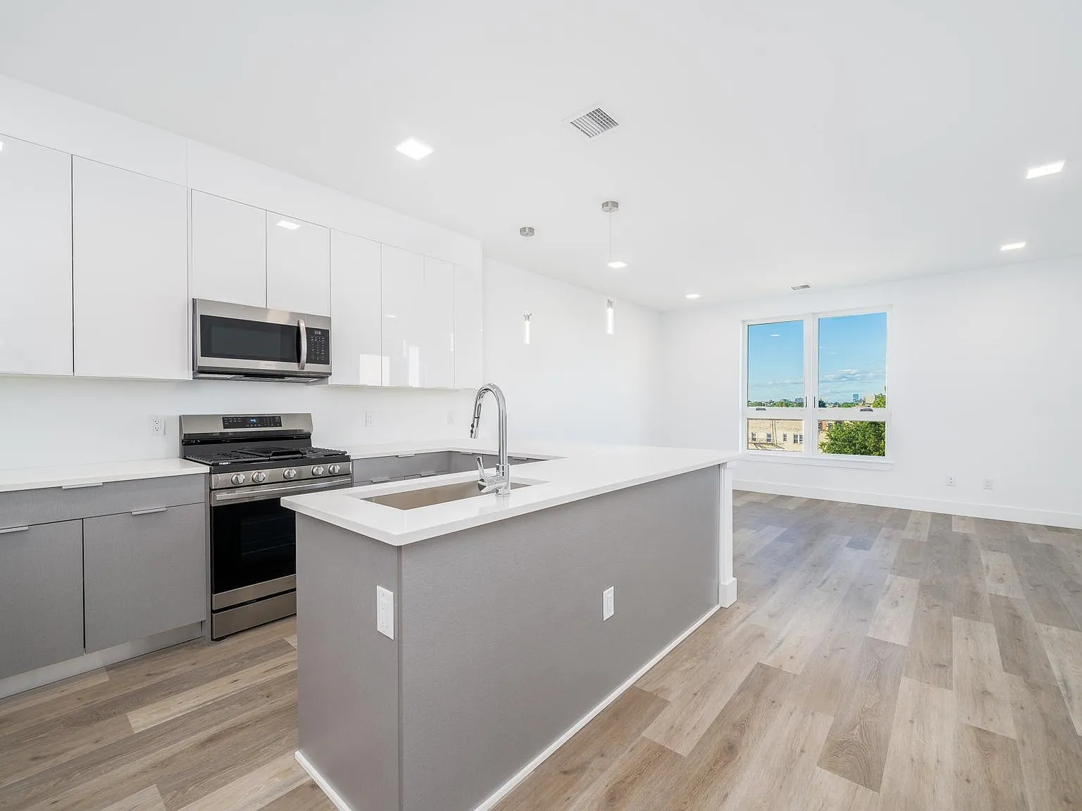1 bed, 619 sqft, $2,500 — Photo 4