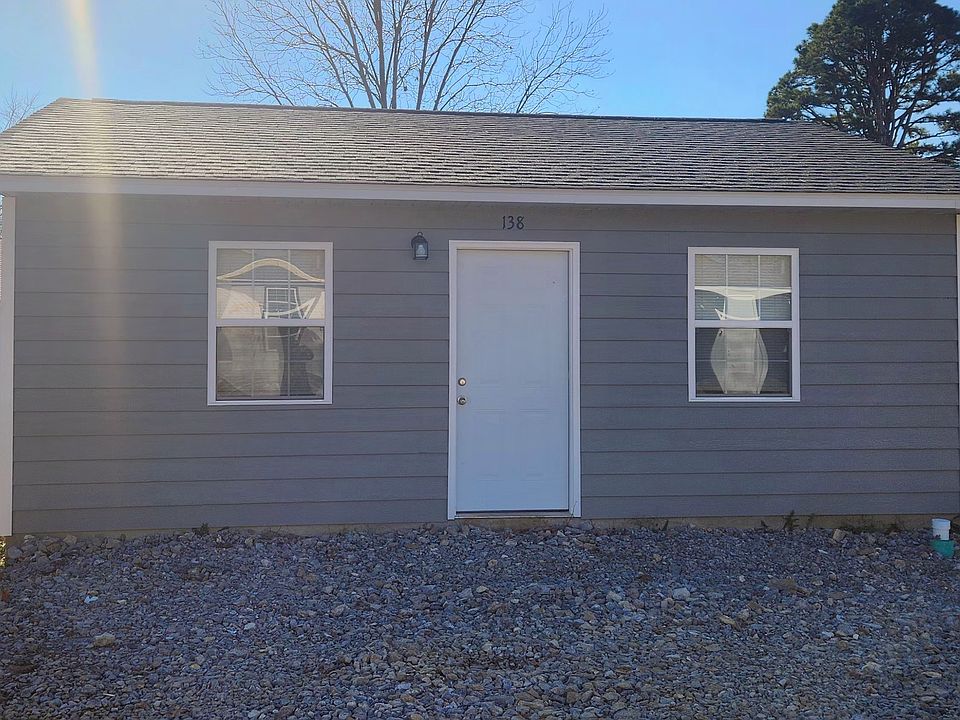 1st image of 138 Ellis Ave