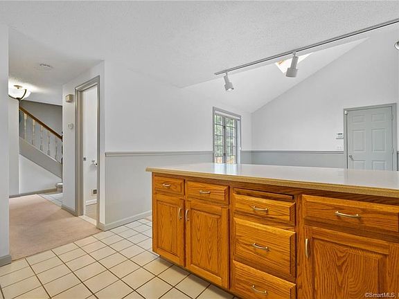 5th image of 38 Copley Rd #38