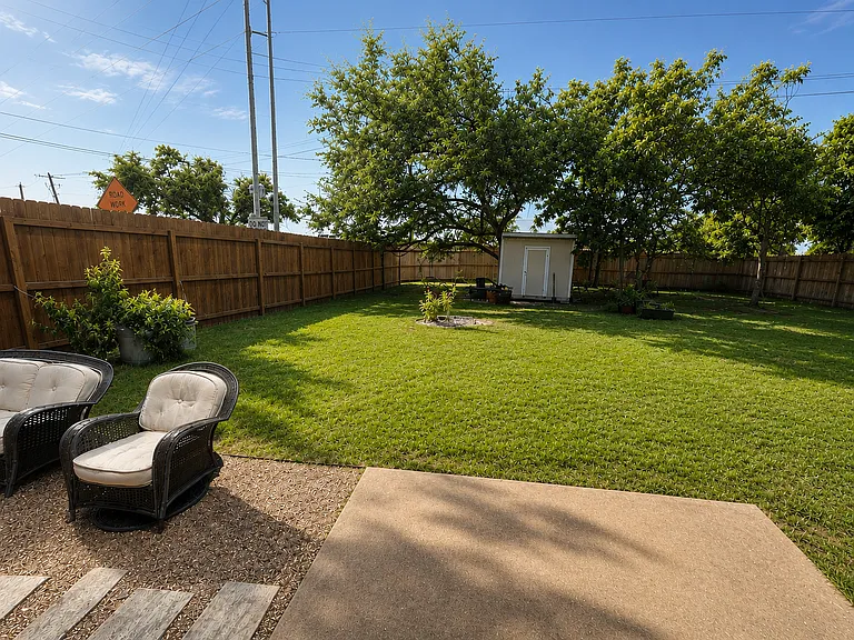12221 Dundee Dr #A — Photo 16