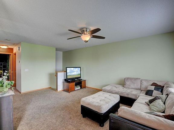 5th image of 1399 Cedar Dr S