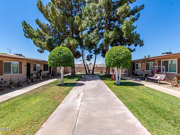 3rd image of 10865 W SANTA FE Drive W