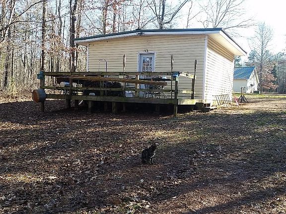 20x20 building w/ 10x20 deck