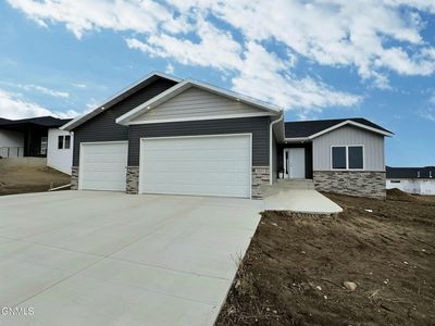 3803 Platinum St, Bismarck, ND, 58503