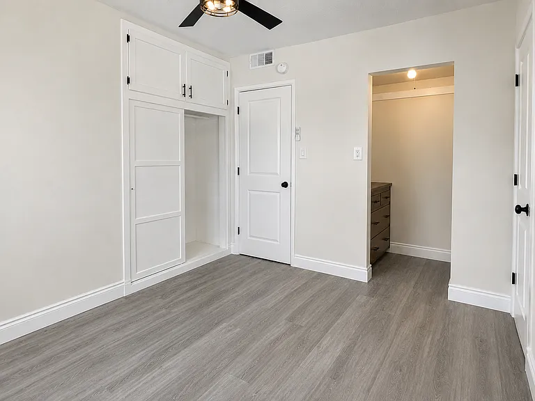 2709 Dore Dr — Photo 6