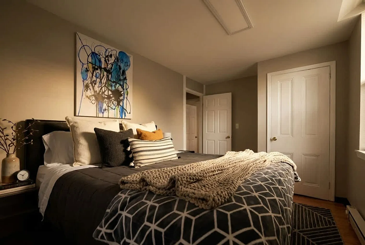 2 bed, 2.0 bath, 1097 sqft, $3,490 — Photo 3