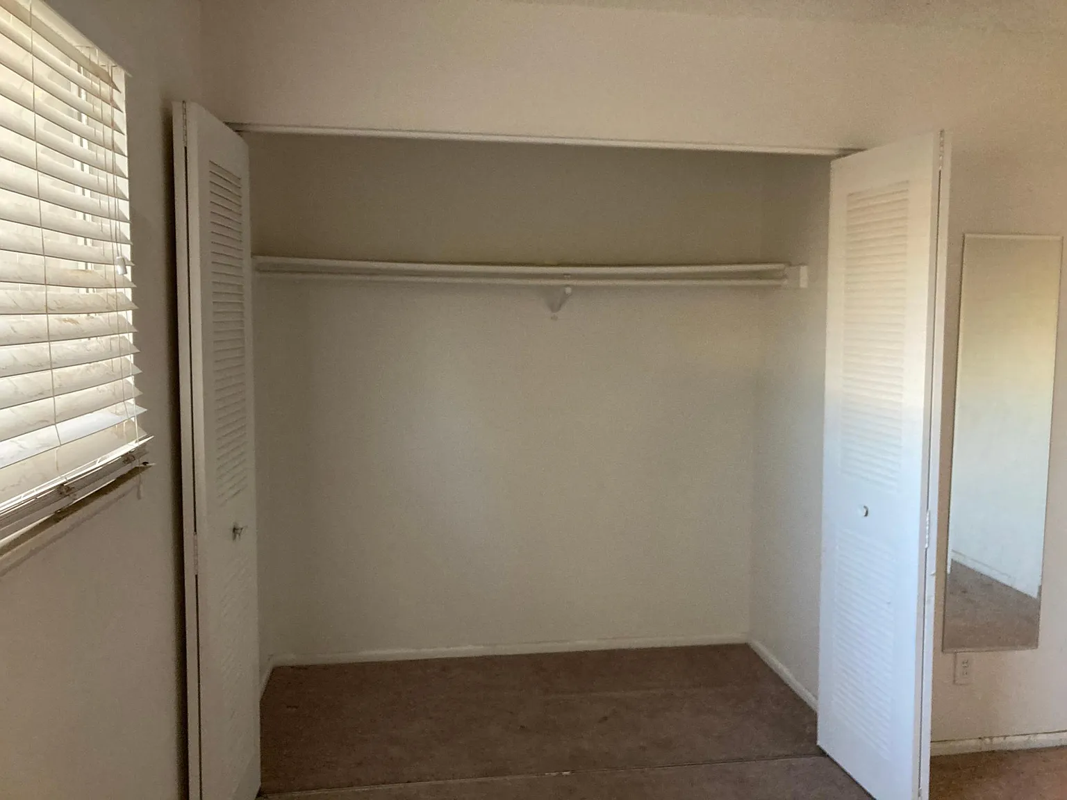 3 bed, 1176 sqft, $2,350 — Photo 4