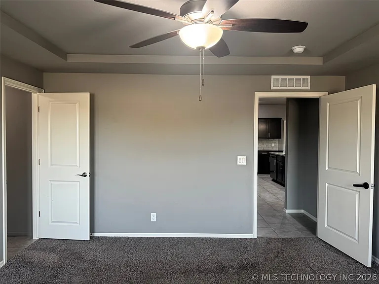 7413 S Hemlock Ave — Photo 24