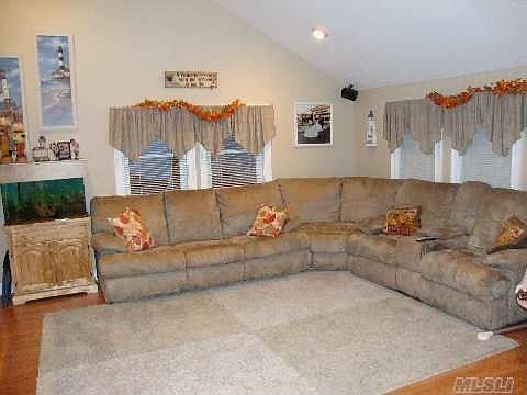 5th image of 129 Adirondack Dr
