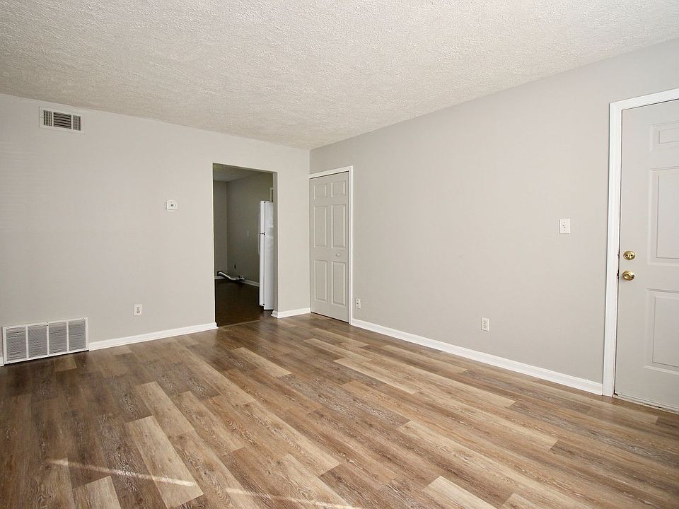 1st image of 4801 Fury Way #F06