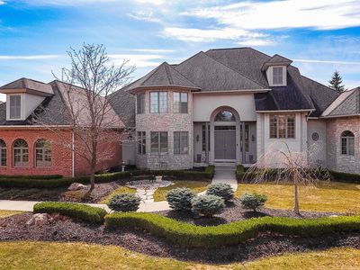 23735 Country Club Dr, South Lyon, MI, 48178