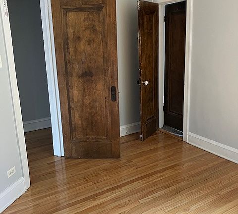 2nd image of 8227-8229 S Vernon Ave #2S