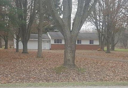 2nd image of 2134 Bauman Rd