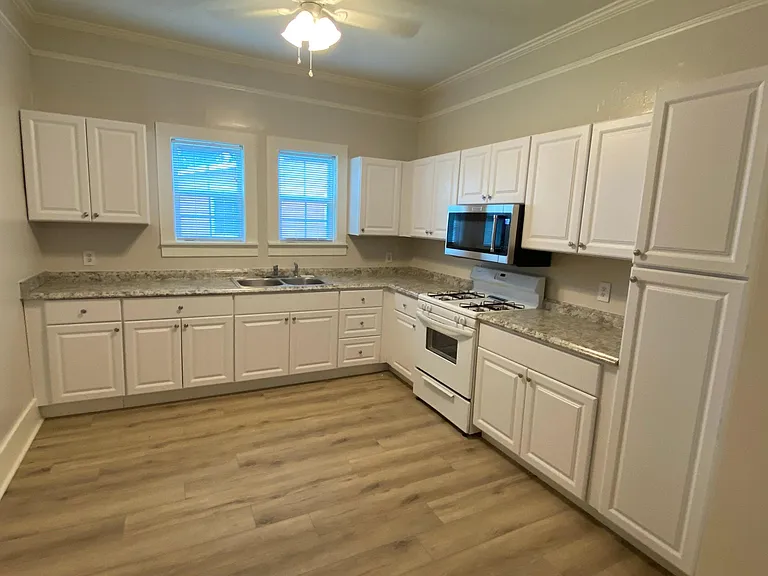 147 Williams Ave — Photo 11