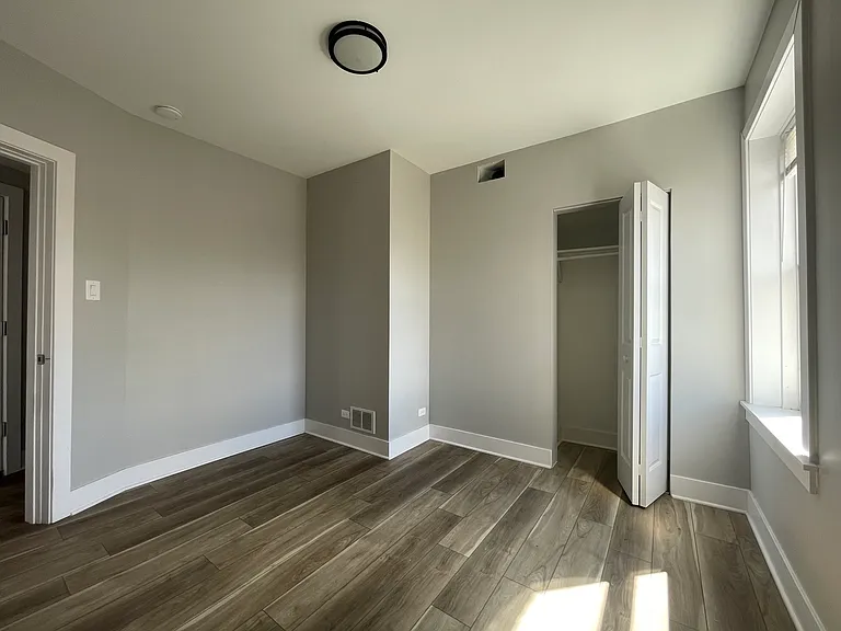 722 N Austin Blvd #3W — Photo 7