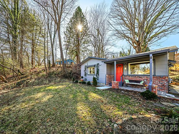 4th image of 45 Shady Oak Dr