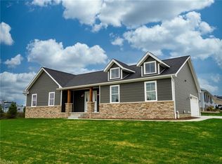 920 Cabot Dr, Canal Fulton, OH