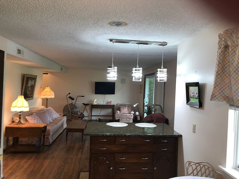 1st image of 54 Foxberry Dr #A