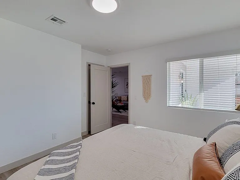 Luxury 2 Bed / 2 Bath Double Primary Apartment Near Old Town Scottsdale | Private Patio + 1 Month... — Photo 13