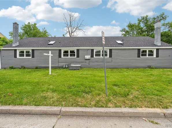 64 Curwood Ct, Tonawanda, NY 14150