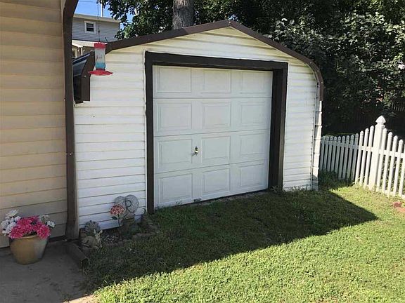 5th image of 3735 Elmdale Ave