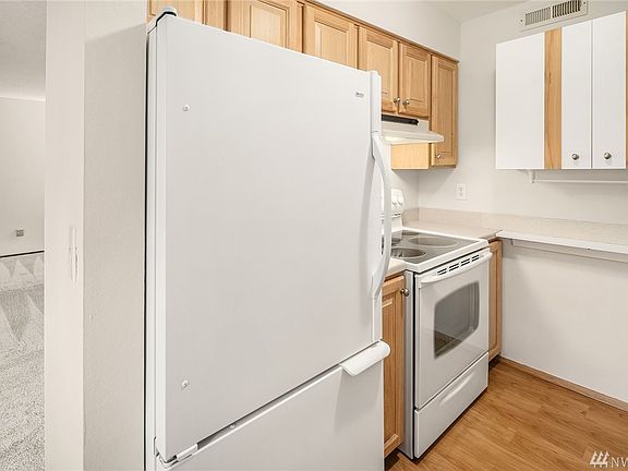 5th image of 12600 NE 145th St APT G48