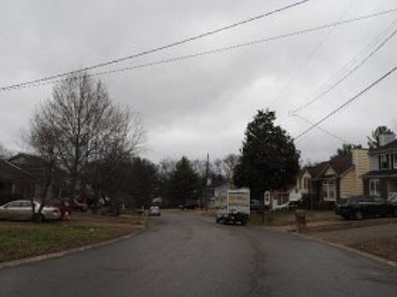 Exterior Neighborhood (street photo)