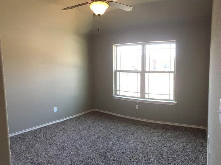 708 Denali Ct — Photo 9