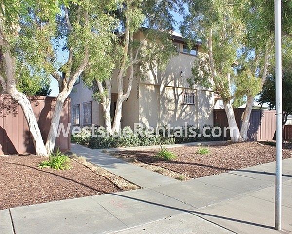 1st image of 3425 Dwight St