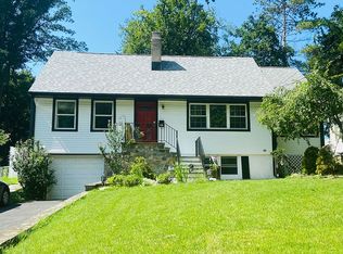 31 Park Rd, Sparta, NJ 07871