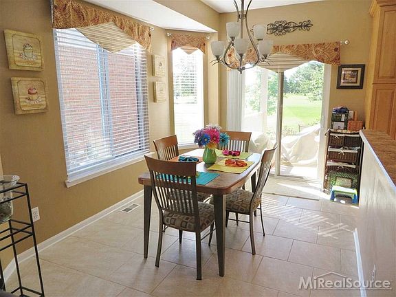 4th image of 22604 Pigeon River Dr