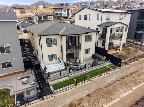 794 S Miller Ave, North Salt Lake, UT 84054