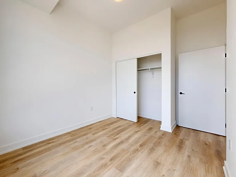 2475 Old Bronte Rd — Photo 11
