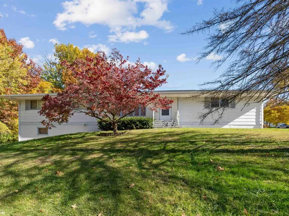 2612 Sunrise Ln, Burlington, IA 52601