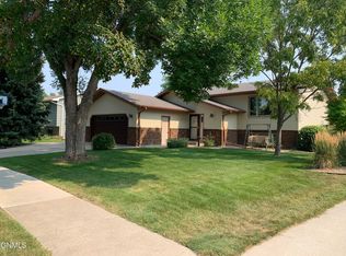 1551 Portland Dr, Bismarck, ND 58504