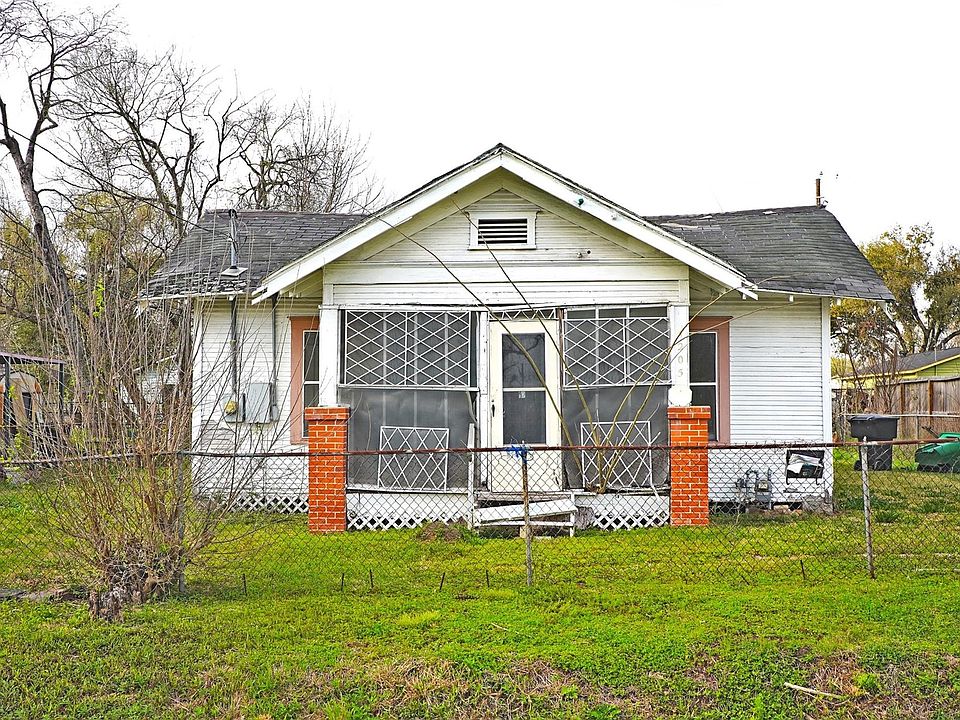1st image of 4205 Oats St