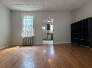 325 1/2 Sussex St, Harrison, NJ 07029