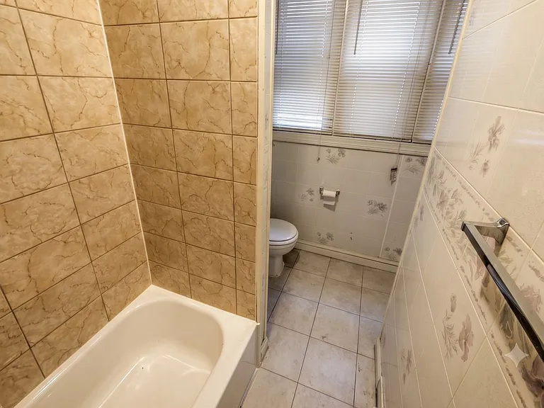 7058 Forrest Ave — Photo 5