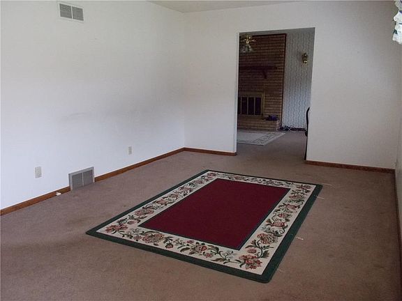 4th image of 1800 N 83rd Ter