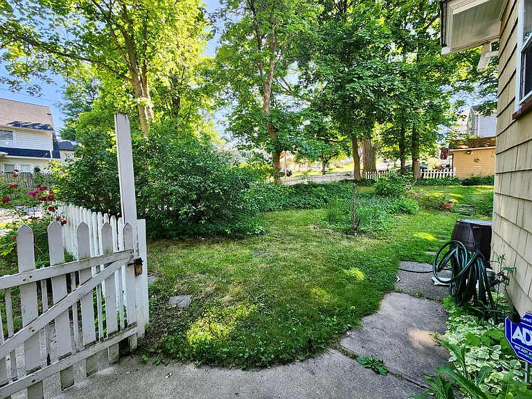 87 Falleson Rd — Photo 3