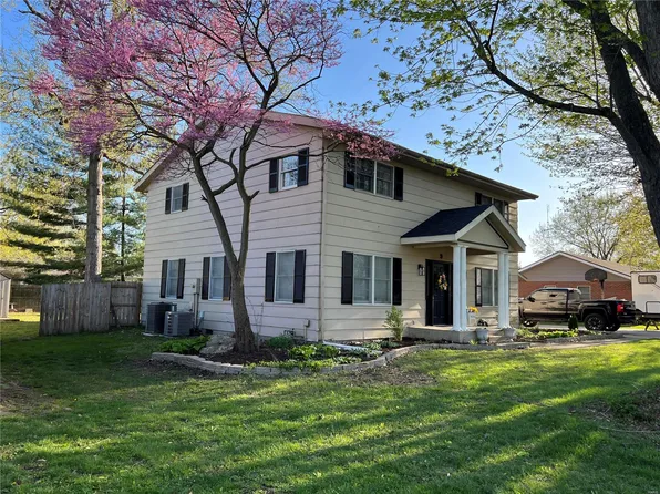 9 Taggert Dr, Carlinville, IL 62626