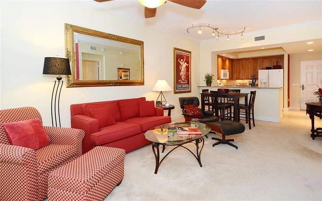 2 bed, 2.0 bath, 1115 sqft, $6,500 — Photo 3