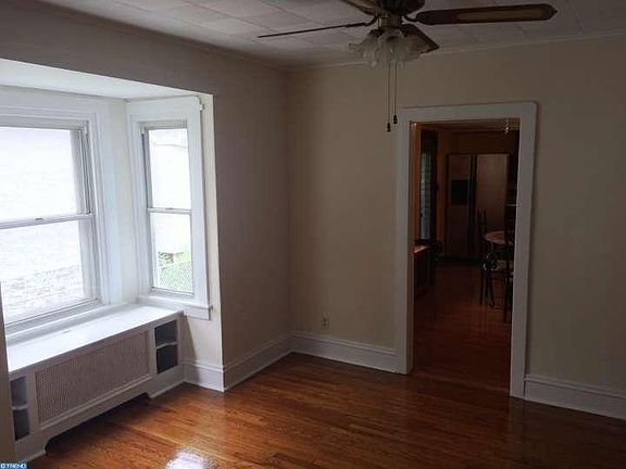 5th image of 36 Wildwood Ave