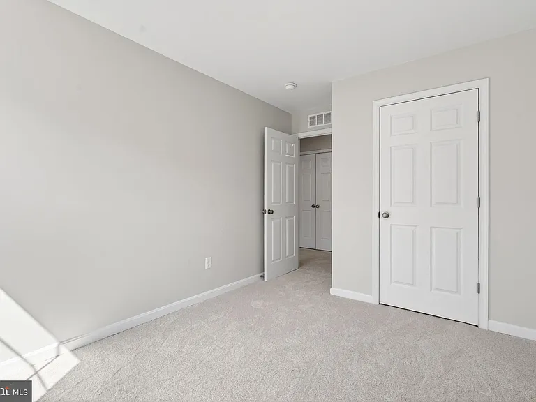 183 Caterpillar Dr — Photo 27