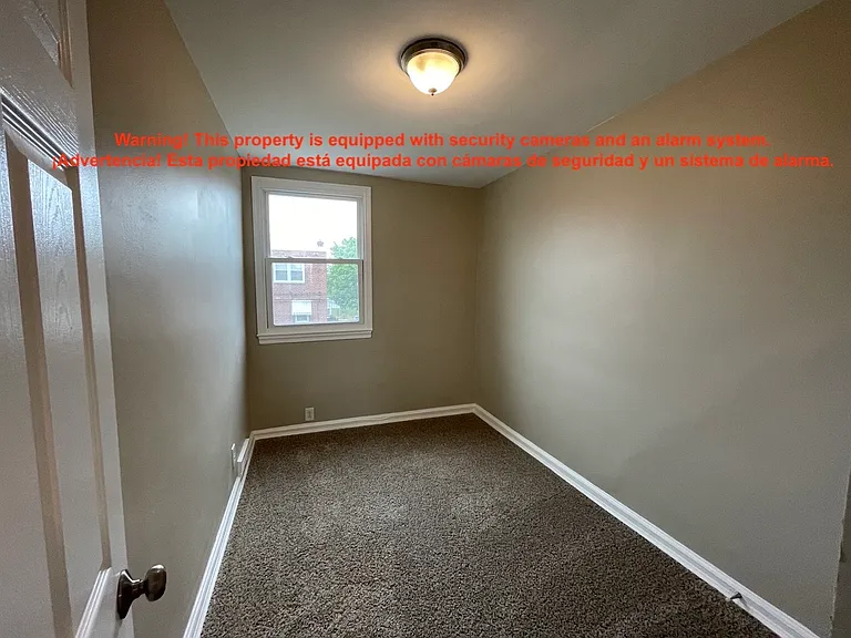 1131 Hellerman St — Photo 9