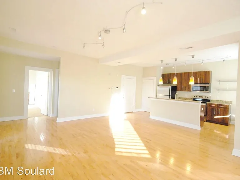 1520 S Grand Blvd — Photo 12