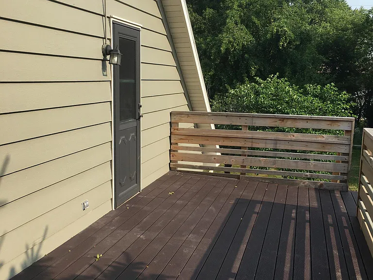 560 Kelly St — Photo 11