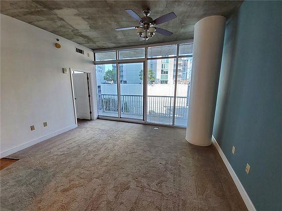 2nd image of 44 Peachtree Pl #830