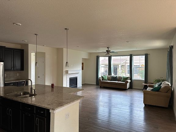 Spacious living room